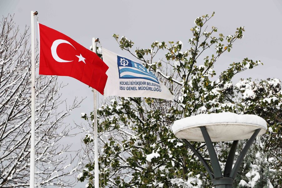 KAR YAĞIŞI KARTPOSTALLIK MANZARALAR OLUŞTURDU