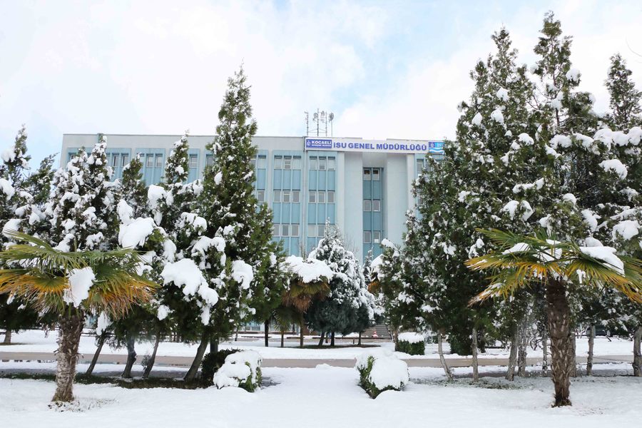 KAR YAĞIŞI KARTPOSTALLIK MANZARALAR OLUŞTURDU