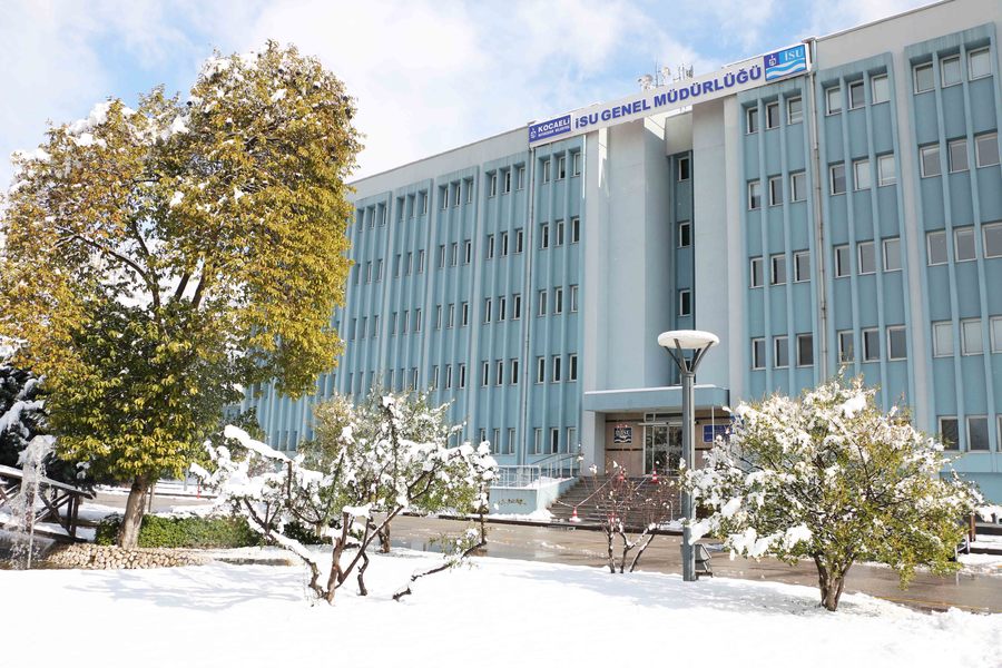 KAR YAĞIŞI KARTPOSTALLIK MANZARALAR OLUŞTURDU