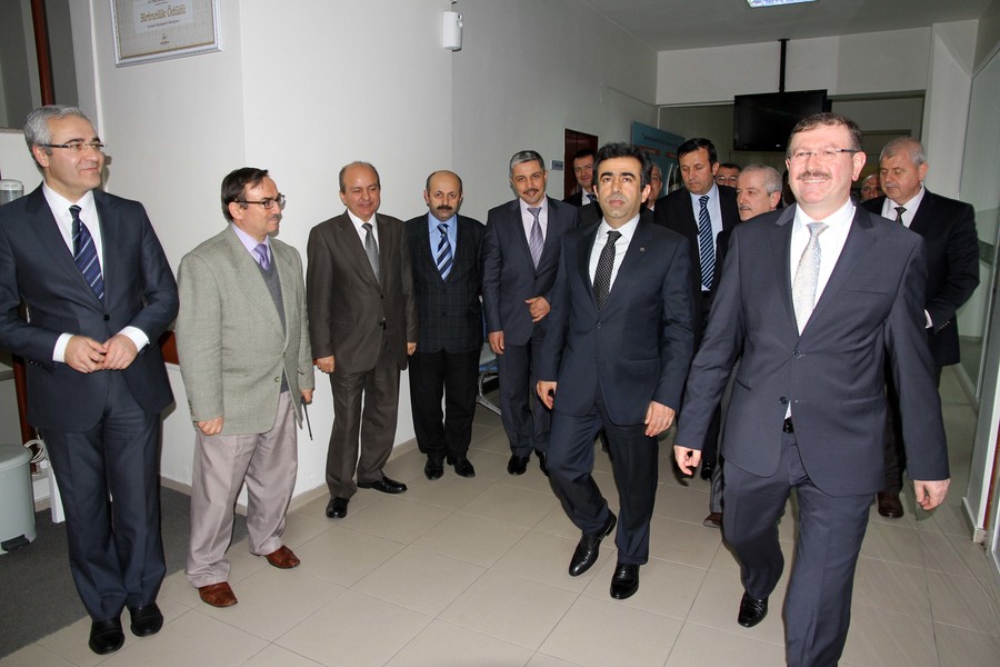 VALİ GÜZELOĞLU’NDAN İSU’YA ZİYARET