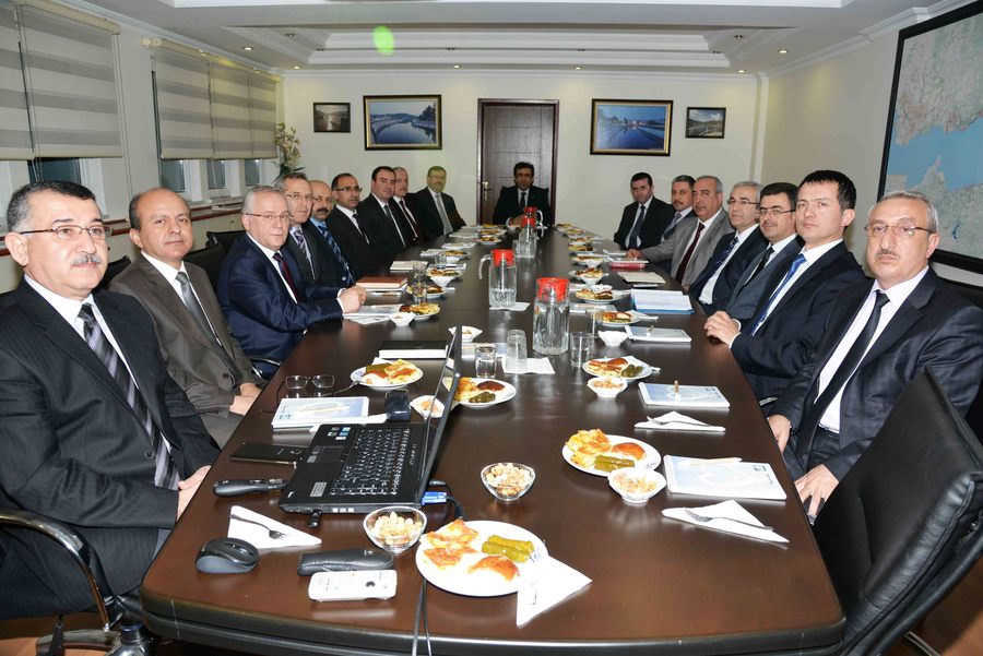 VALİ GÜZELOĞLU’NDAN İSU’YA ZİYARET