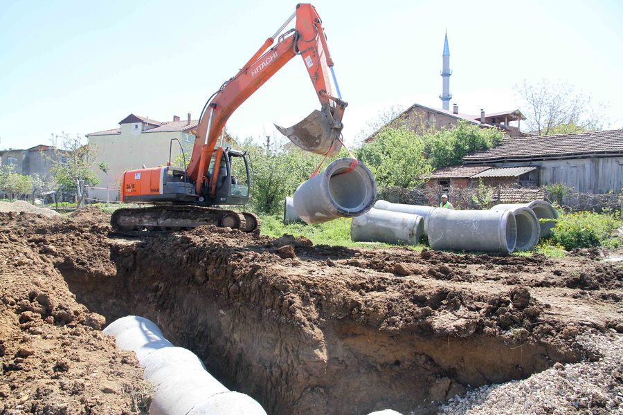 KARTEPE UZUNÇİFTLİKTE 3.7 KM YAĞMURSUYU ALTYAPISI