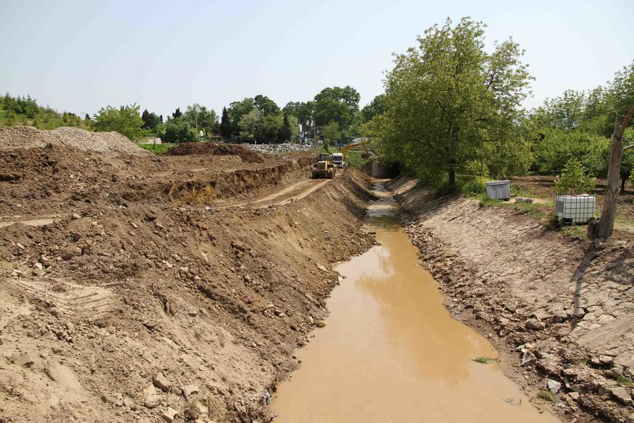 KARTEPE EŞME MADEN VE YUKARI DERELERİ ISLAH EDİLİYOR