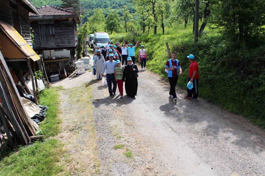 İSU PERSONELİ DOĞA YÜRÜYÜŞÜ YAPTI