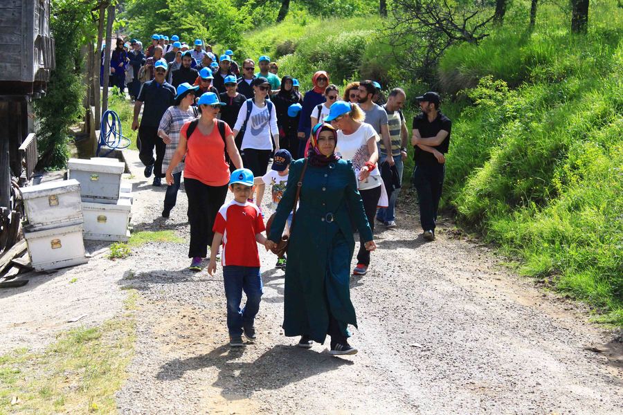İSU PERSONELİ DOĞA YÜRÜYÜŞÜ YAPTI