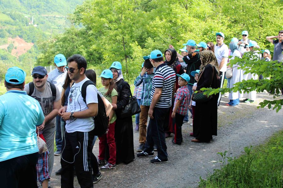 İSU PERSONELİ DOĞA YÜRÜYÜŞÜ YAPTI