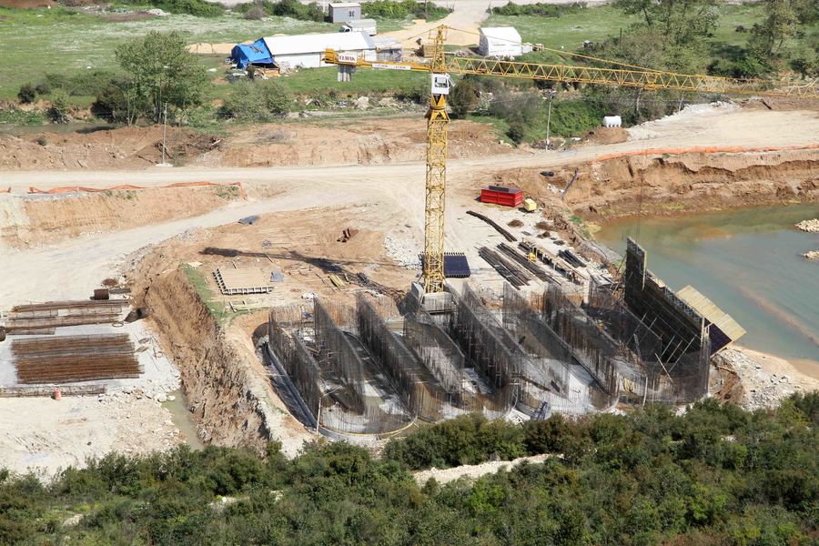 DİLOVASI ATIKSU ARITMA TESİSİ ORTAYA ÇIKMAYA BAŞLADI