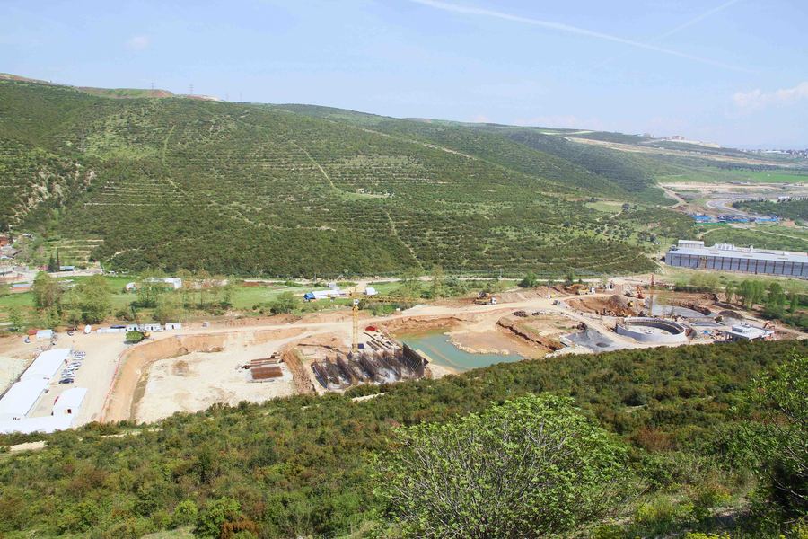 DİLOVASI ATIKSU ARITMA TESİSİ ORTAYA ÇIKMAYA BAŞLADI