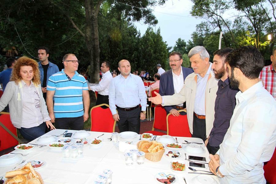 İSU’DA GELENEKSEL İFTAR PROGRAMI