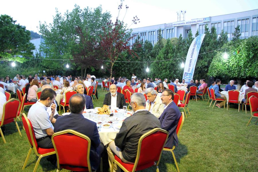 İSU’DA GELENEKSEL İFTAR PROGRAMI