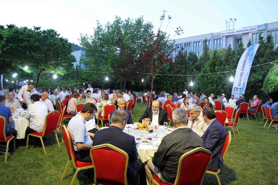 İSU’DA GELENEKSEL İFTAR PROGRAMI