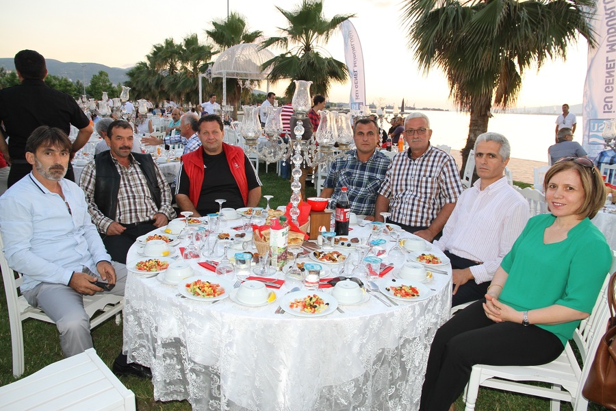 2. GELENEKSEL İFTAR PROGRAMI GÖLCÜK’TE YAPILDI