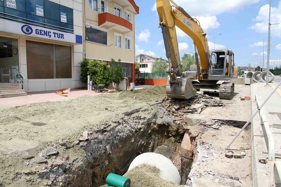 İZMİT YENİŞEHİR MAHALLESİNDE 10 KM ALTYAPI