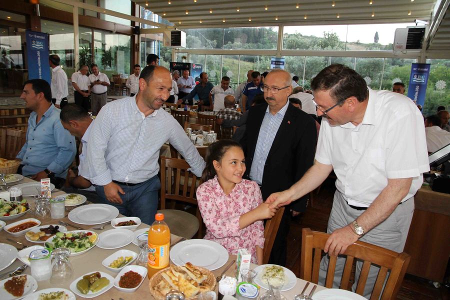 İSU’DA 3. GELENEKSEL İFTAR PROGRAMI GEBZE’DE YAPILDI