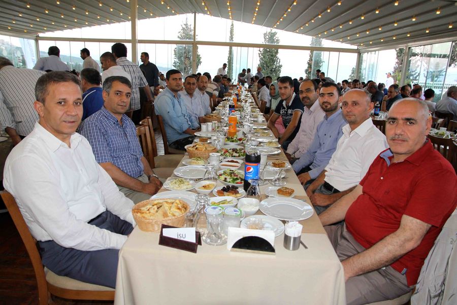 İSU’DA 3. GELENEKSEL İFTAR PROGRAMI GEBZE’DE YAPILDI