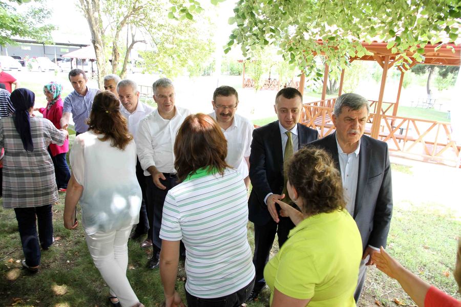İSU AİLESİ GELENEKSEL RAMAZAN BAYRAMLAŞMASI YAPILDI