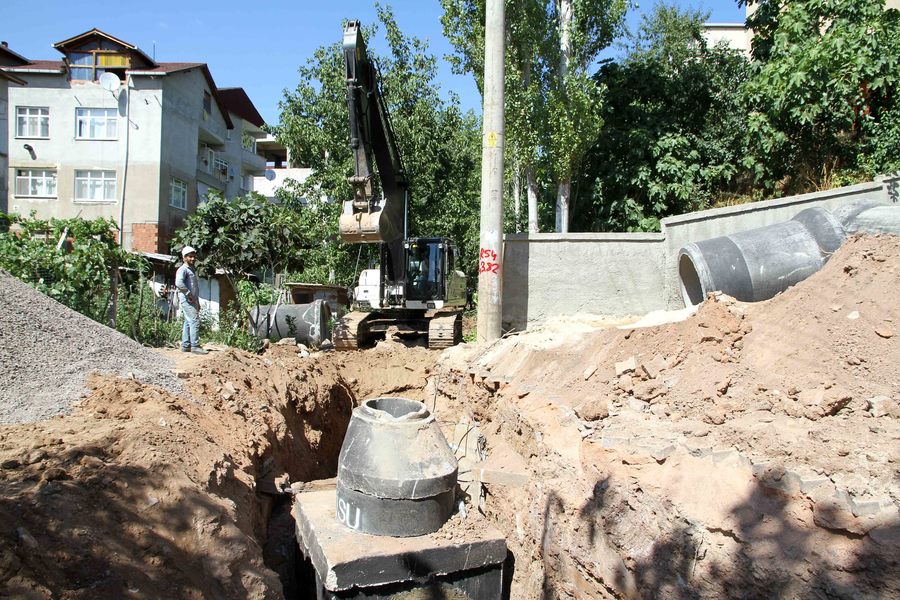 DERİNCE SIRRIPAŞA MAHALLESİ’NDE YAĞMURSUYU HATTI