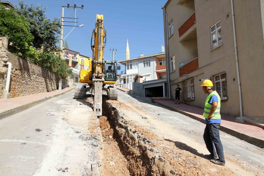 KÖRFEZ HEREKE’DE 22 KM ALTYAPI YENİLENİYOR