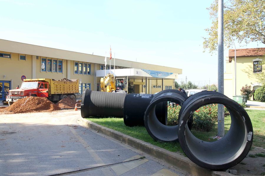 İZMİT TREN GARI BÖLGESİNDE YAĞMURSUYU HATTI