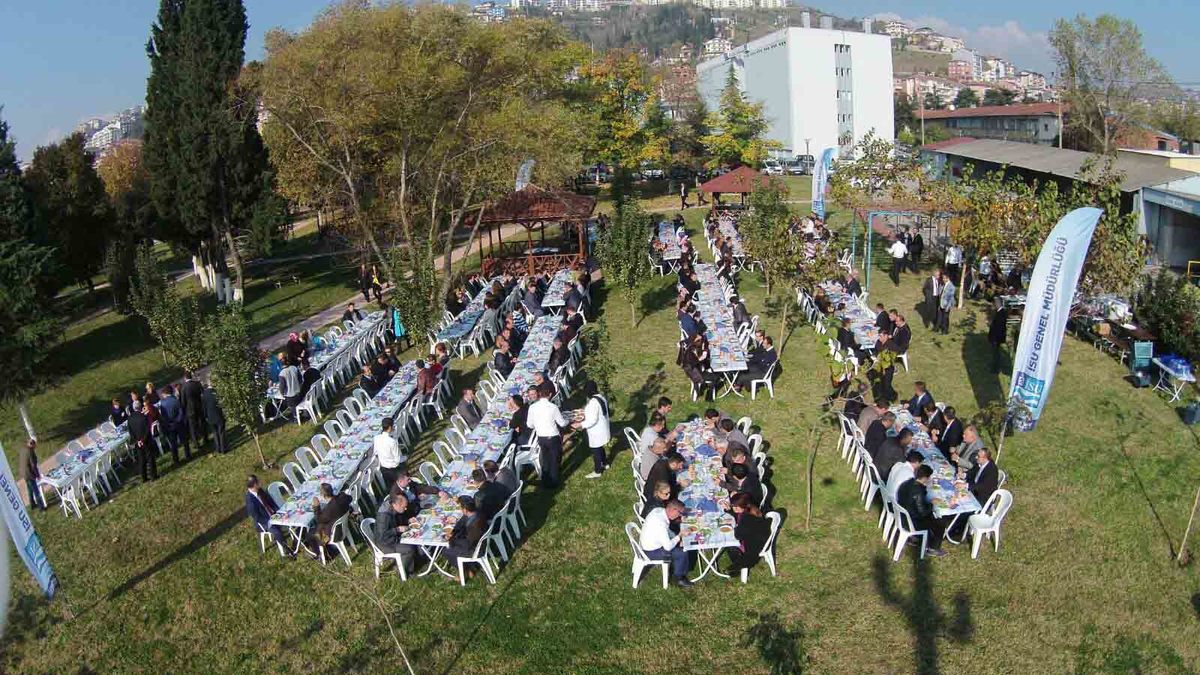 İSU’DA GELENEKSEL HAMSİ PROGRAMI