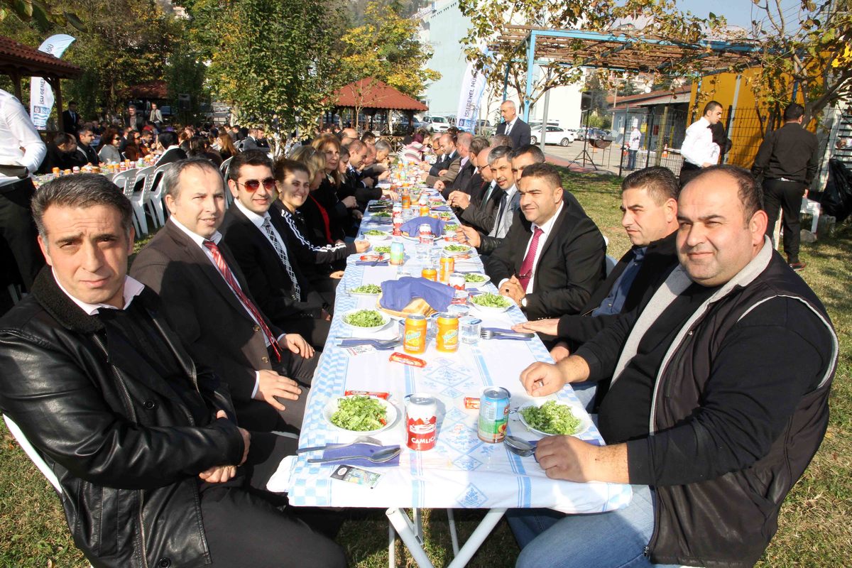 İSU’DA GELENEKSEL HAMSİ PROGRAMI