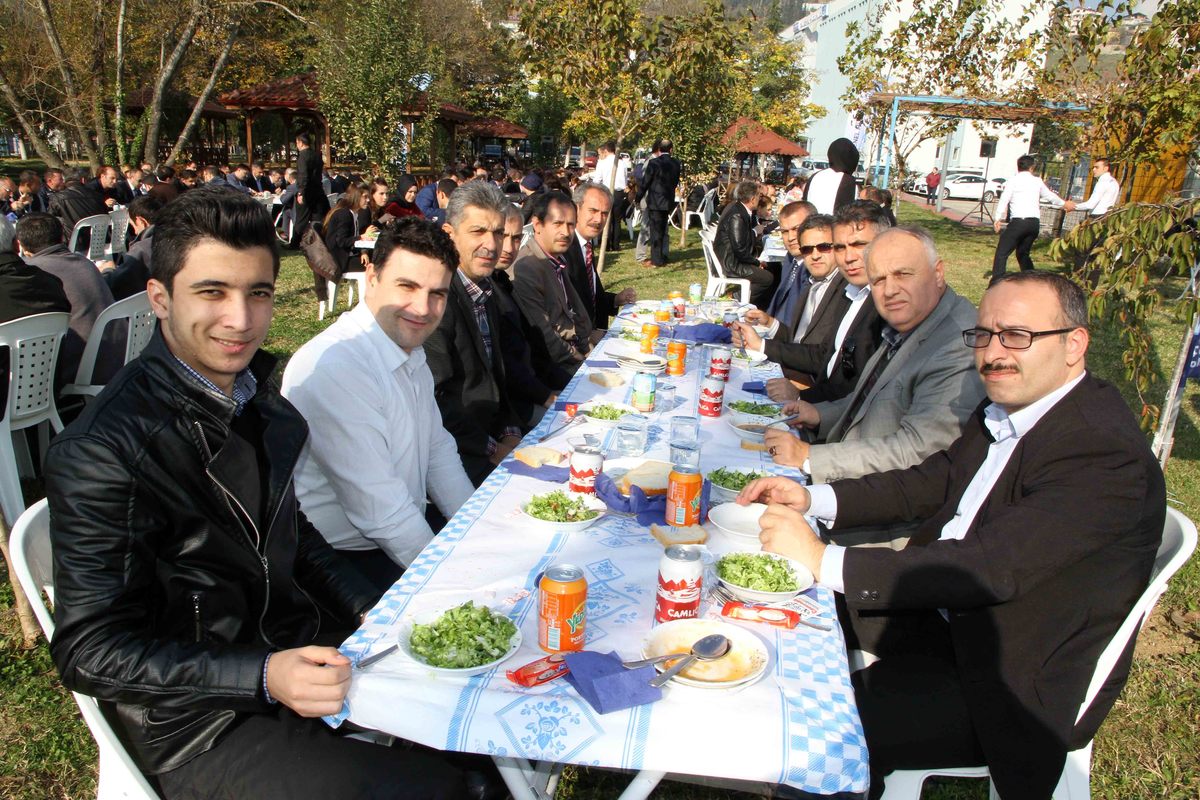 İSU’DA GELENEKSEL HAMSİ PROGRAMI