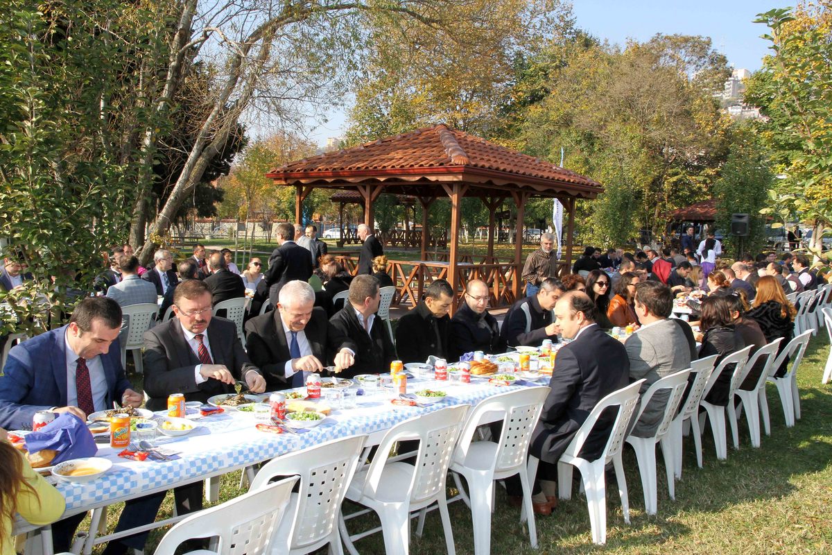 İSU’DA GELENEKSEL HAMSİ PROGRAMI