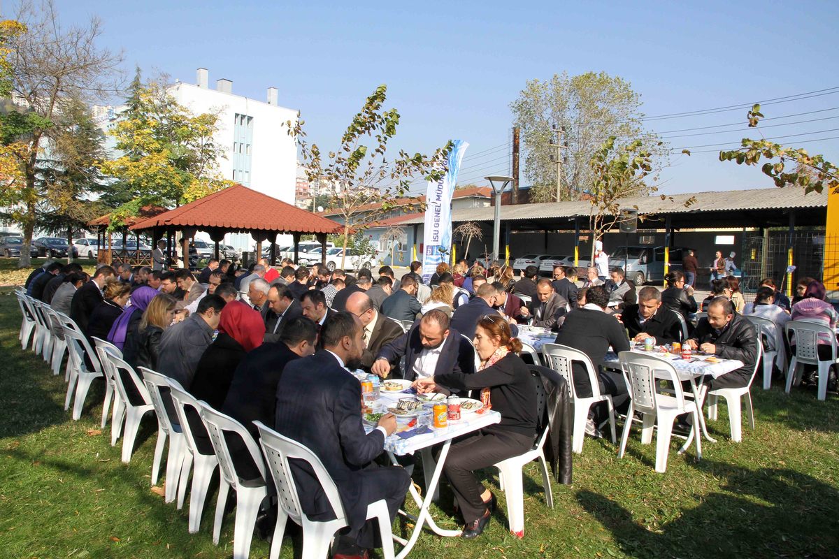İSU’DA GELENEKSEL HAMSİ PROGRAMI
