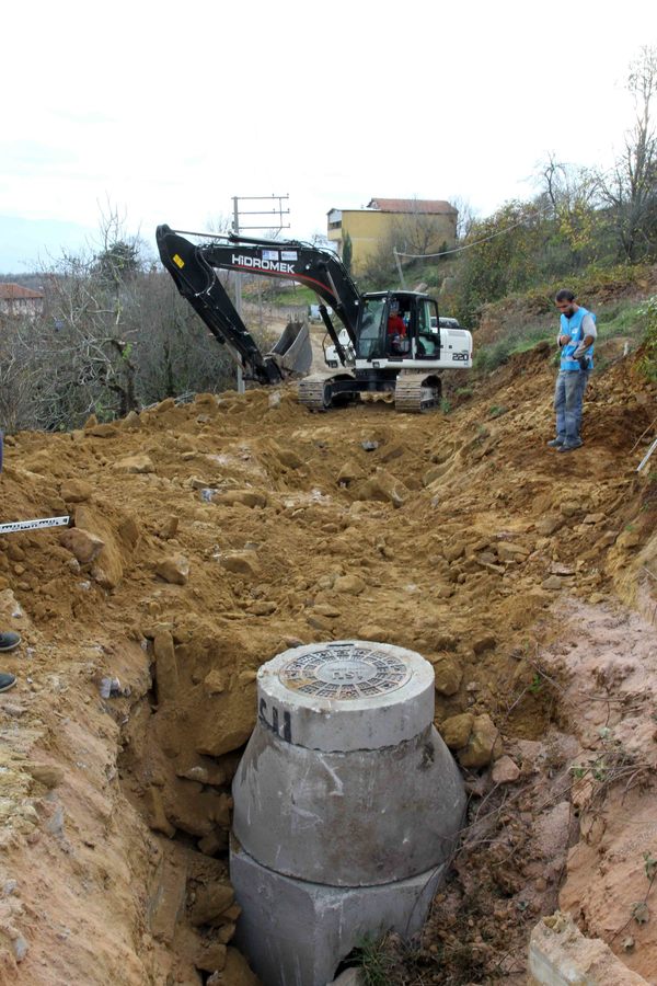 İZMİT ÇUBUKLUBALA VE TÜYSÜZLER’DE ALTYAPI