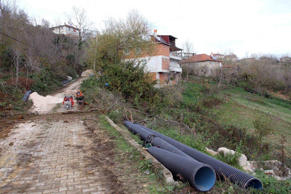İZMİT ÇUBUKLUBALA VE TÜYSÜZLER’DE ALTYAPI