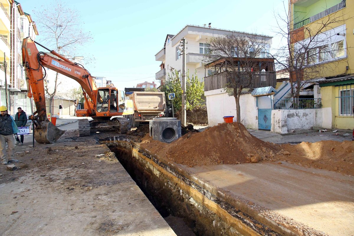 DARICA KAZIM KARABEKİR MAHALLESİ’NDE YAĞMURSUYU HATTI