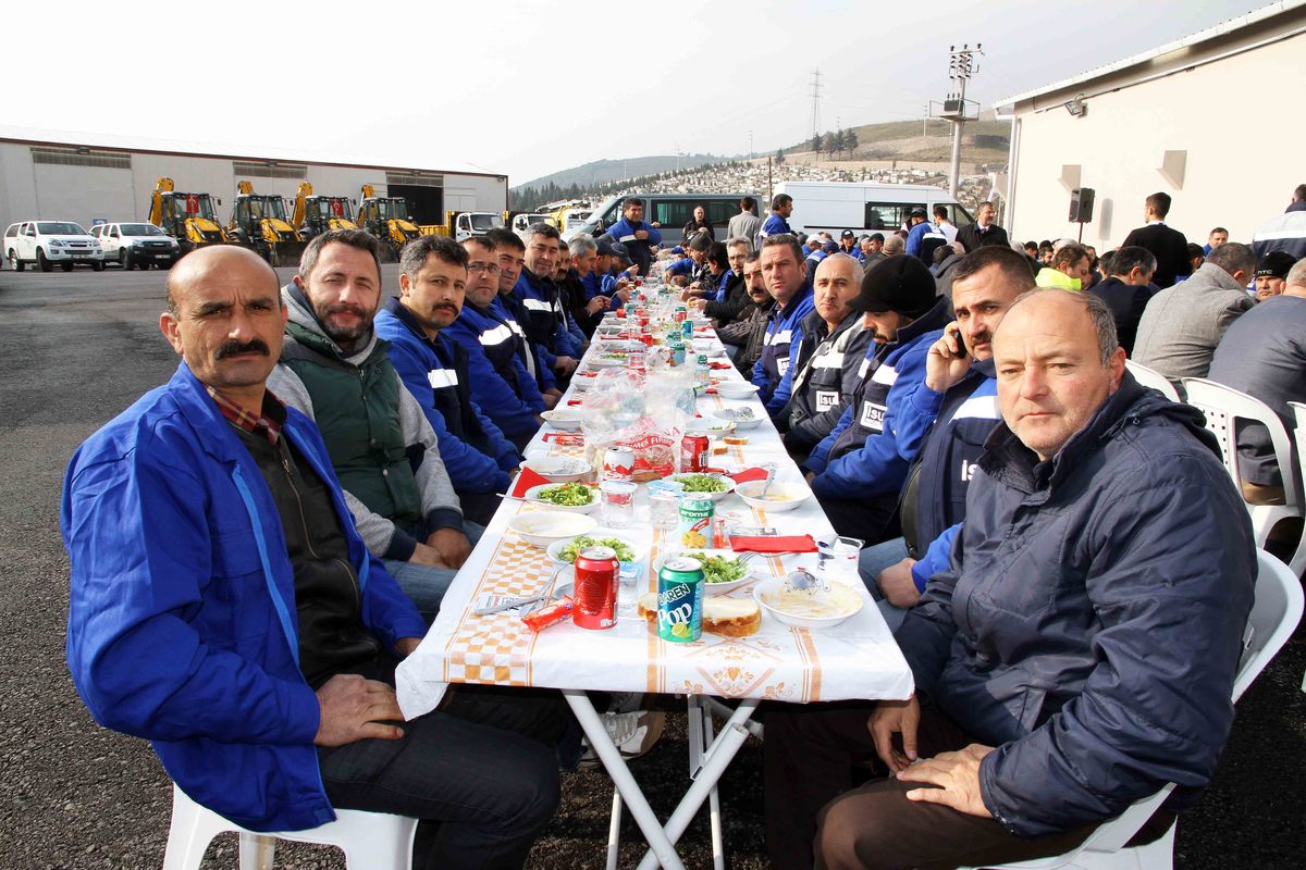 YENİ YAPILAN KÖRFEZ ŞUBE MÜDÜRLÜĞÜ ŞANTİYESİNDE BALIK PROGRAMI