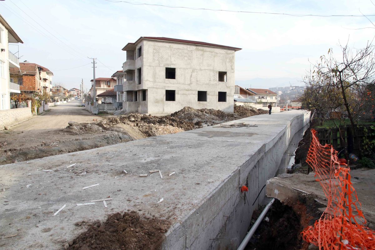 BAŞİSKELE VE KARTEPE’DE 5 DERE ISLAH EDİLİYOR.
