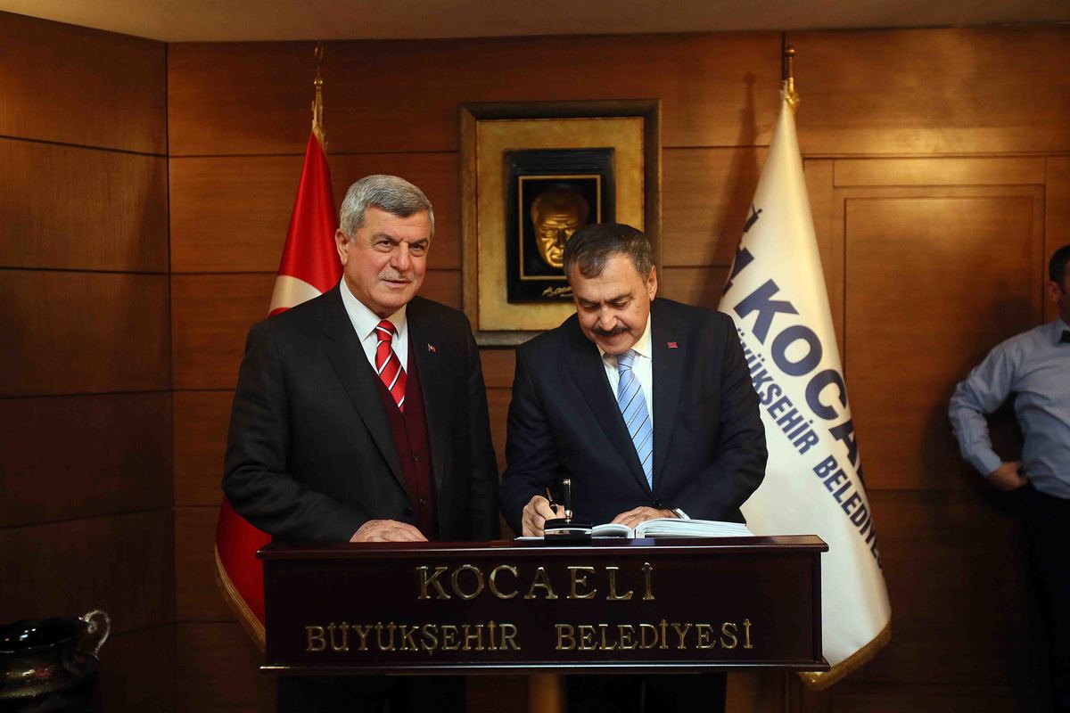 BAKAN EROĞLU ‘’BÜYÜKŞEHİR’İN ÇALIŞMALARINI TAKDİR EDİYORUM’’