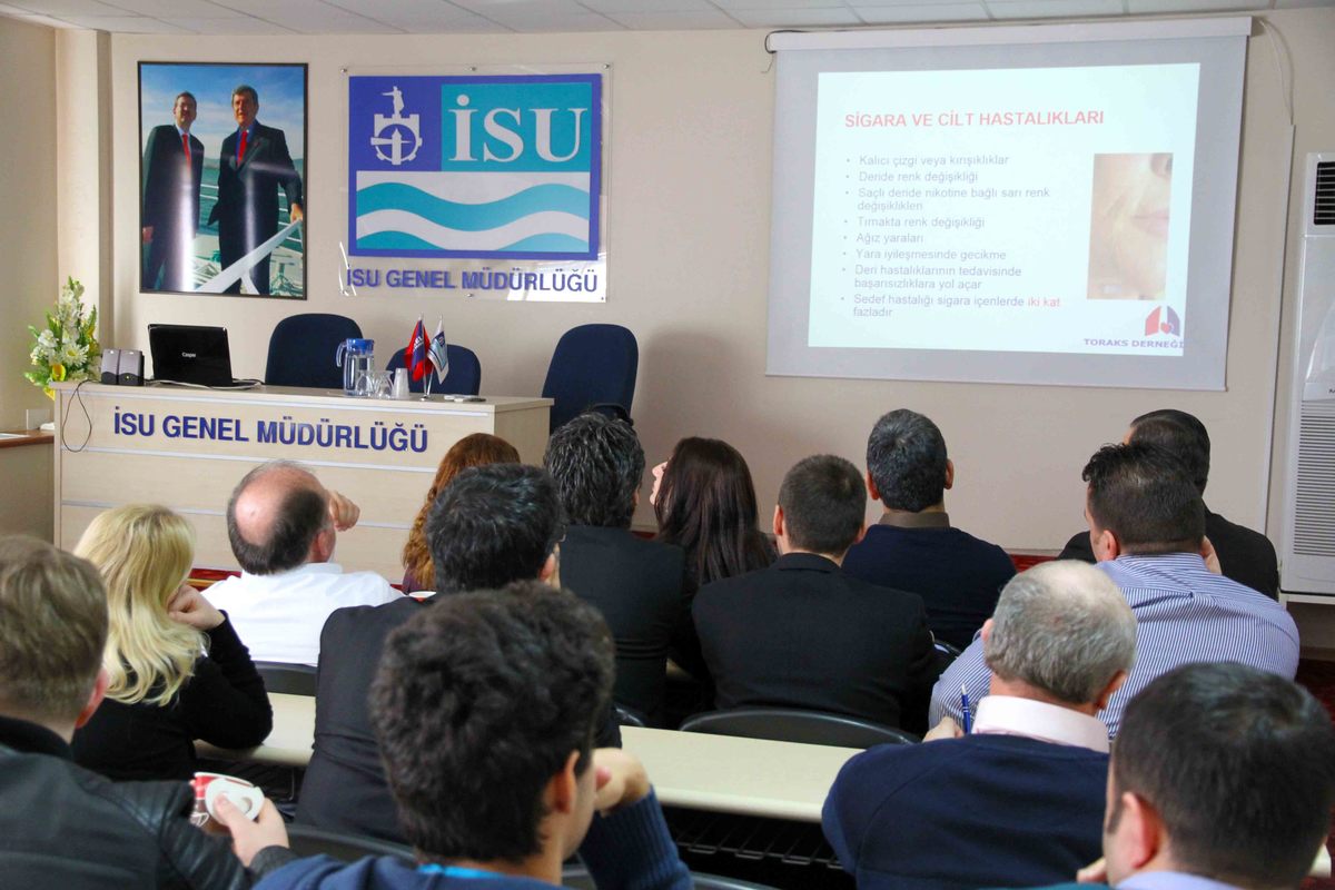 SİGARAYI BIRAKAN KURUM DOKTORU SEMİNER VERDİ, İKİ PERSONEL SİGARAYI BIRAKTI