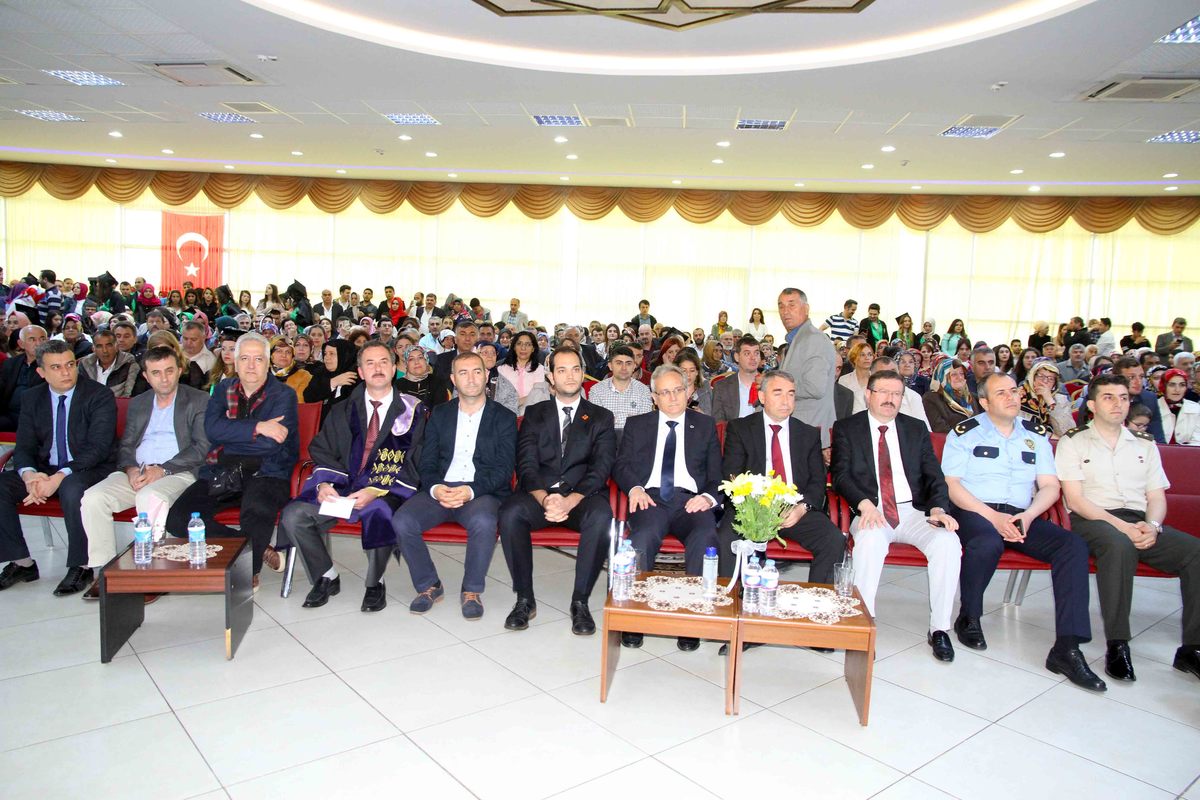   KOCAELİ ÜNİVERSİTESİ HEREKE Ö.İSMET UZUNYOL MYO’DAN İSU’YA PLAKET