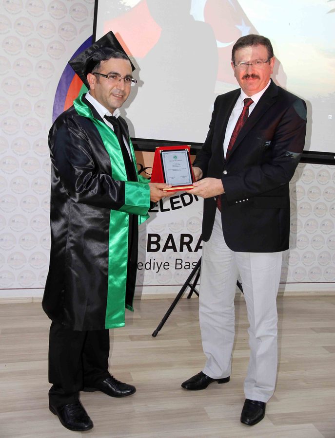   KOCAELİ ÜNİVERSİTESİ HEREKE Ö.İSMET UZUNYOL MYO’DAN İSU’YA PLAKET