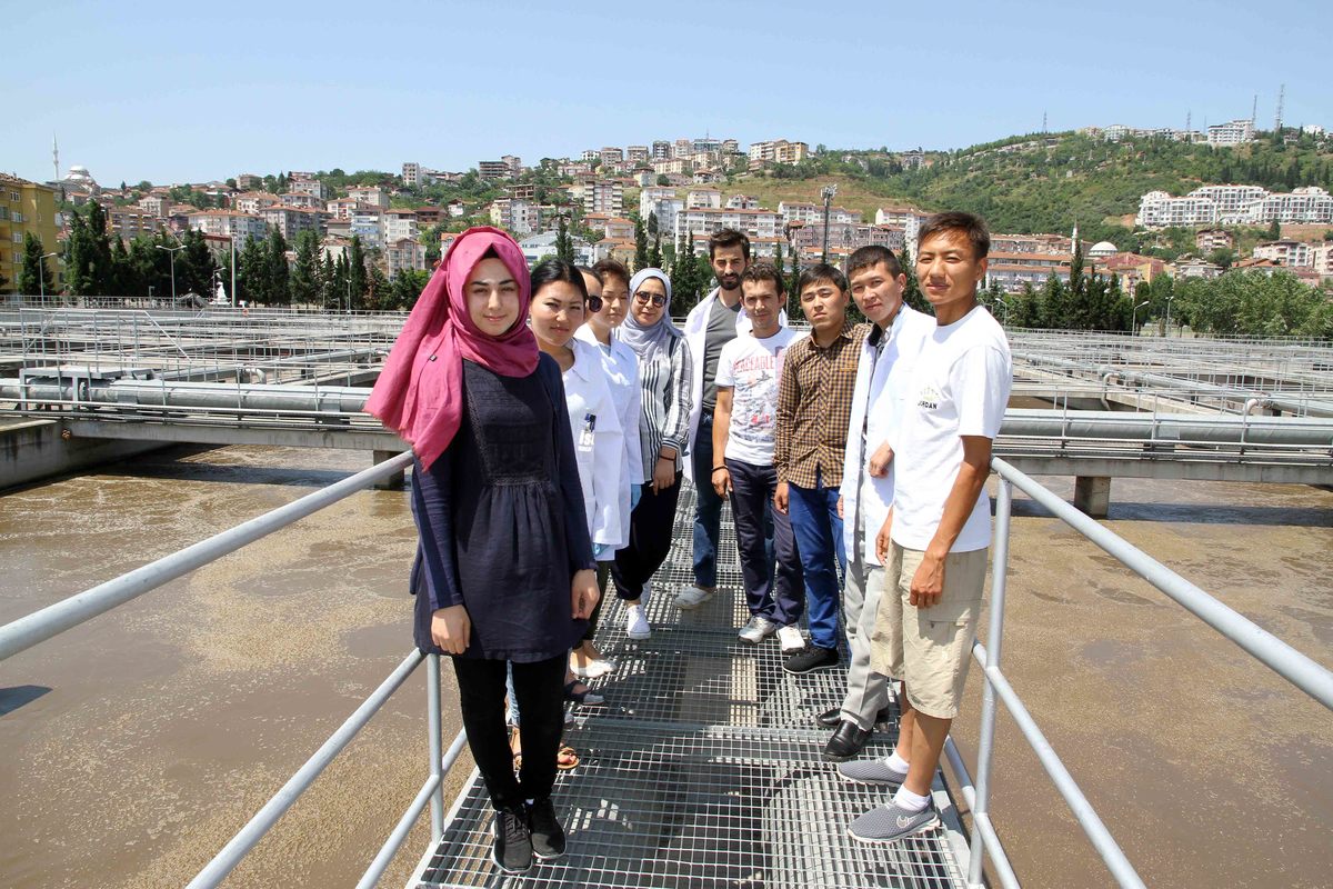 KIRGIZ VE FAS’LI ÖĞRENCİLER İSU’DA STAJ YAPIYOR