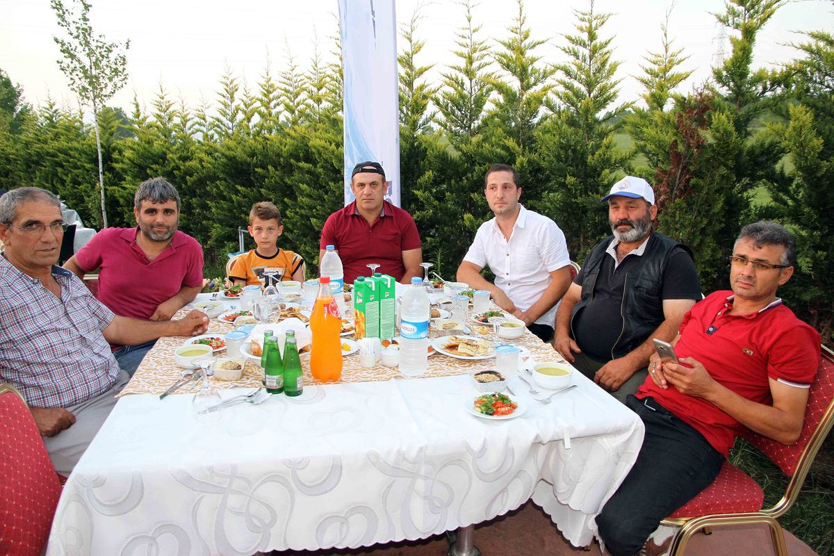 İKİNCİ İFTARI GÖLCÜK’ TE YAPILDI.