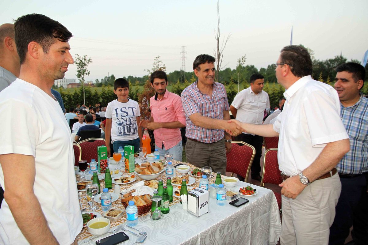İKİNCİ İFTARI GÖLCÜK’ TE YAPILDI.