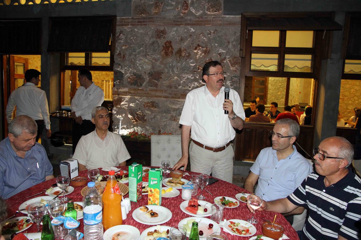 İKİNCİ İFTARI GÖLCÜK’ TE YAPILDI.