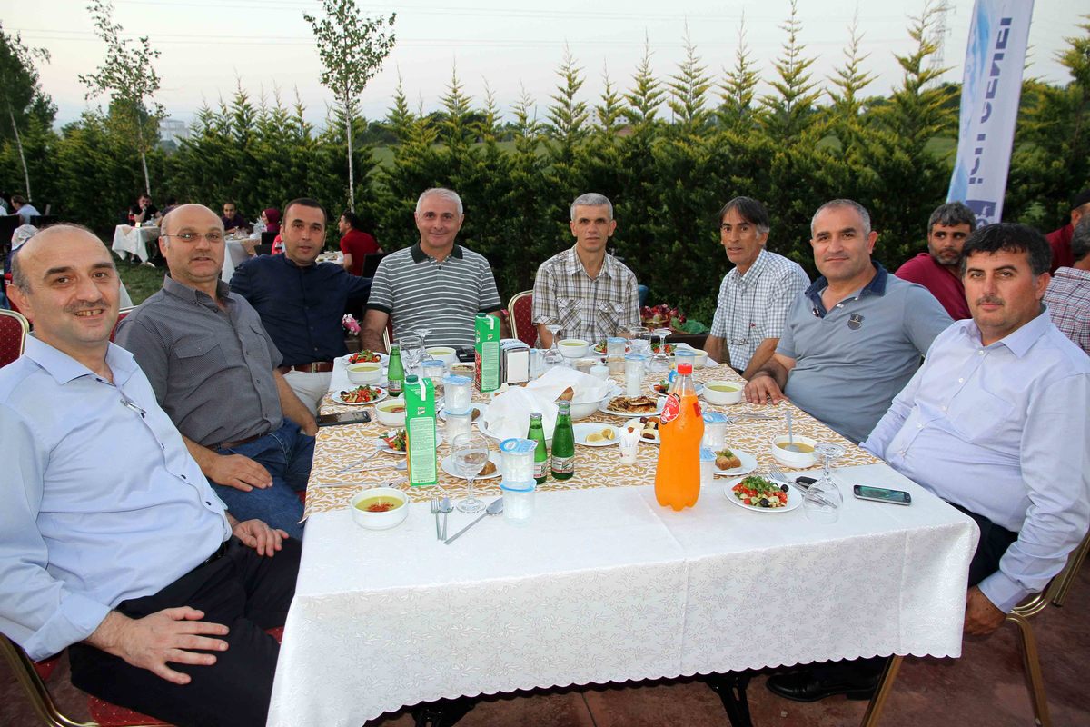 İKİNCİ İFTARI GÖLCÜK’ TE YAPILDI.
