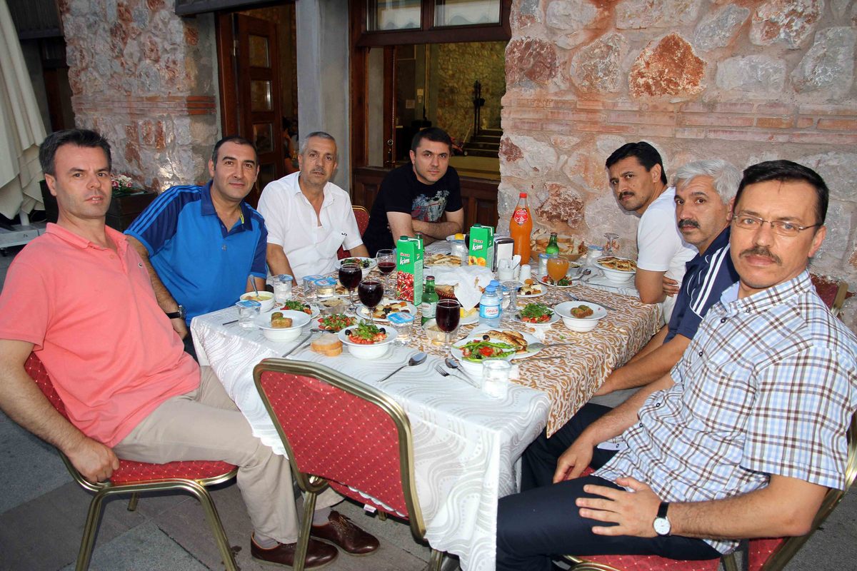 İKİNCİ İFTARI GÖLCÜK’ TE YAPILDI.