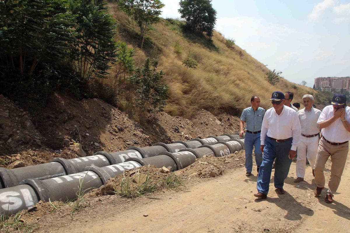 BAŞKAN KARAOSMANOĞLU,  TATLIKUYU’NUN 2. ETABINDA İNCELEME YAPTI