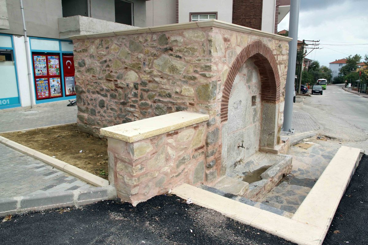 İSU’DAN TARİHİ MİRASA KATKI; İZMİT GÜNDOĞDU ÇEŞMESİ RESTORE EDİLDİ.