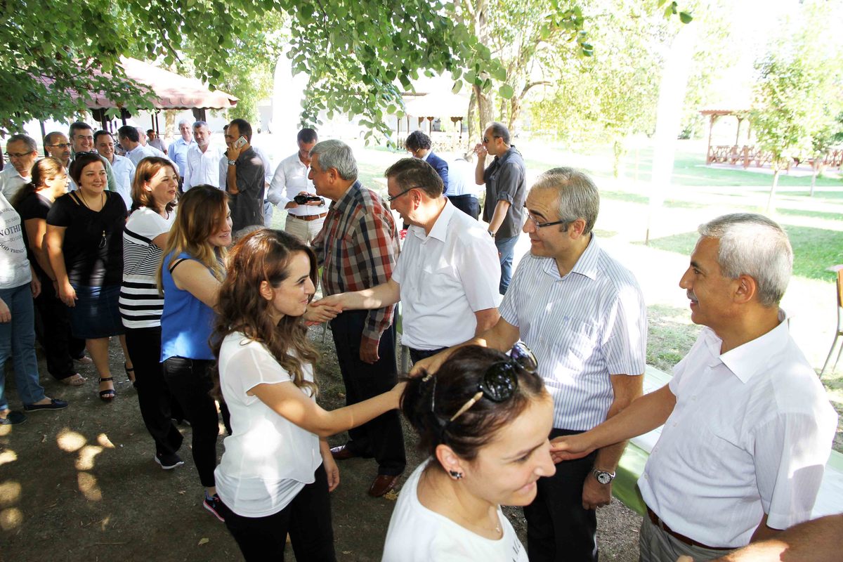 BAŞKAN KARAOSMANOĞLU, ”İSU, TÜRKİYE VE AVRUPA DA PARMAKLA GÖSTERİLECEK ÖRNEK KURUM HALİNE GELDİ”