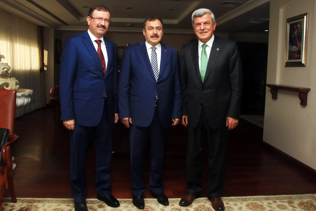 BAKAN EROĞLU: İBRAHİM BAŞKAN KOCAELİ’Yİ ÇİÇEK GİBİ YAPTI