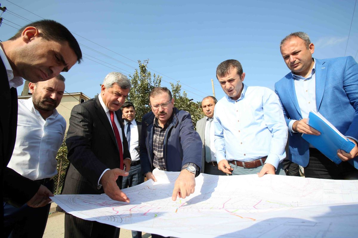 BAŞKAN KARAOSMANOĞLU, ‘’İŞİMİZE ODAKLIYIZ VE HALKIMIZ İÇİN ÇALIŞIYORUZ’’