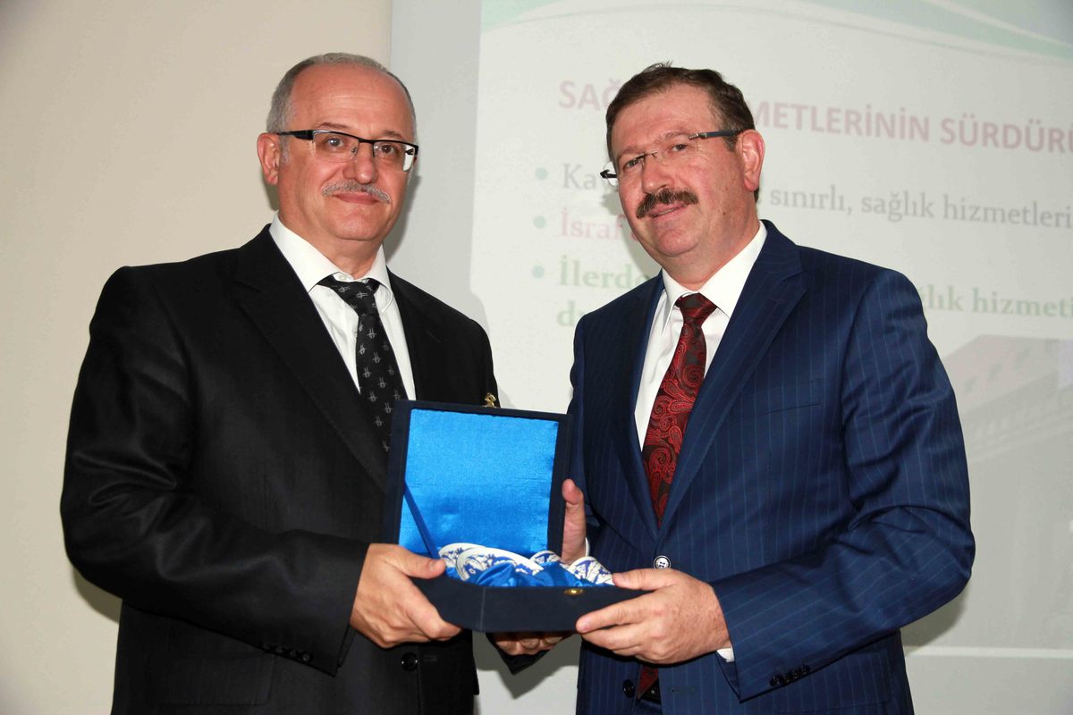 İSU YÖNETİCİLERİNE SAĞLIK SEMİNERİ VERİLDİ.