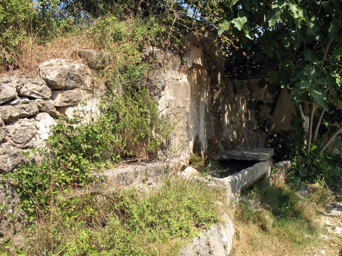 TARİHİ MİRASA KATKI; KÖRFEZ KIYIRLI HACI İBRAHİM ÇEŞMESİ RESTORE EDİLDİ.